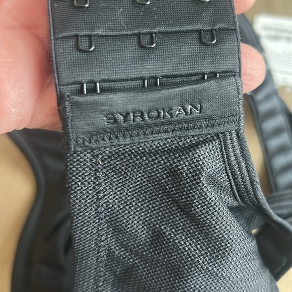 SYROKAN Black Underwire Sports Bra Adjustable Strap Size 36E - Picture 4 of 12